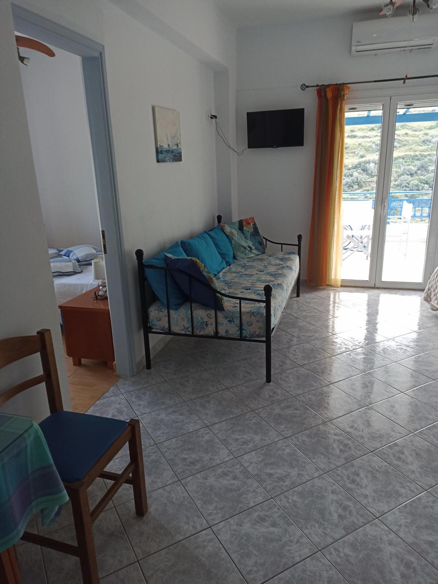 Απεραντο Γαλαζιο Apartment Agia Pelagia  ภายนอก รูปภาพ