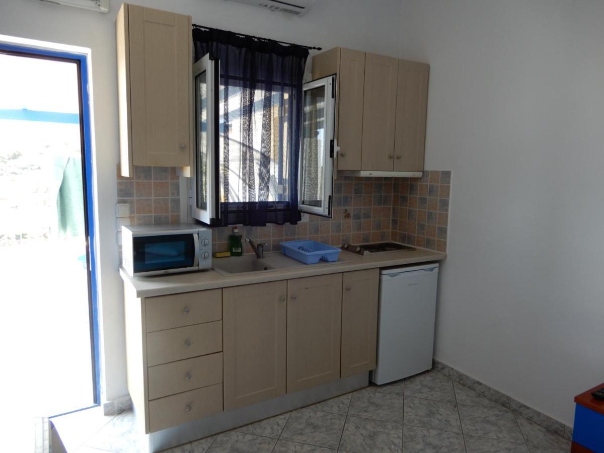 Απεραντο Γαλαζιο Apartment Agia Pelagia  ภายนอก รูปภาพ